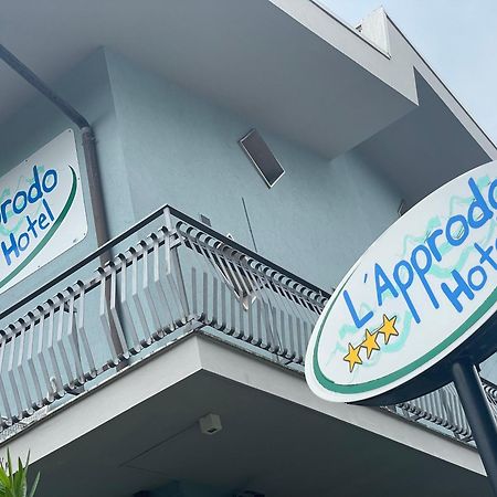 צ'סנטיקו Hotel L'Approdo מראה חיצוני תמונה