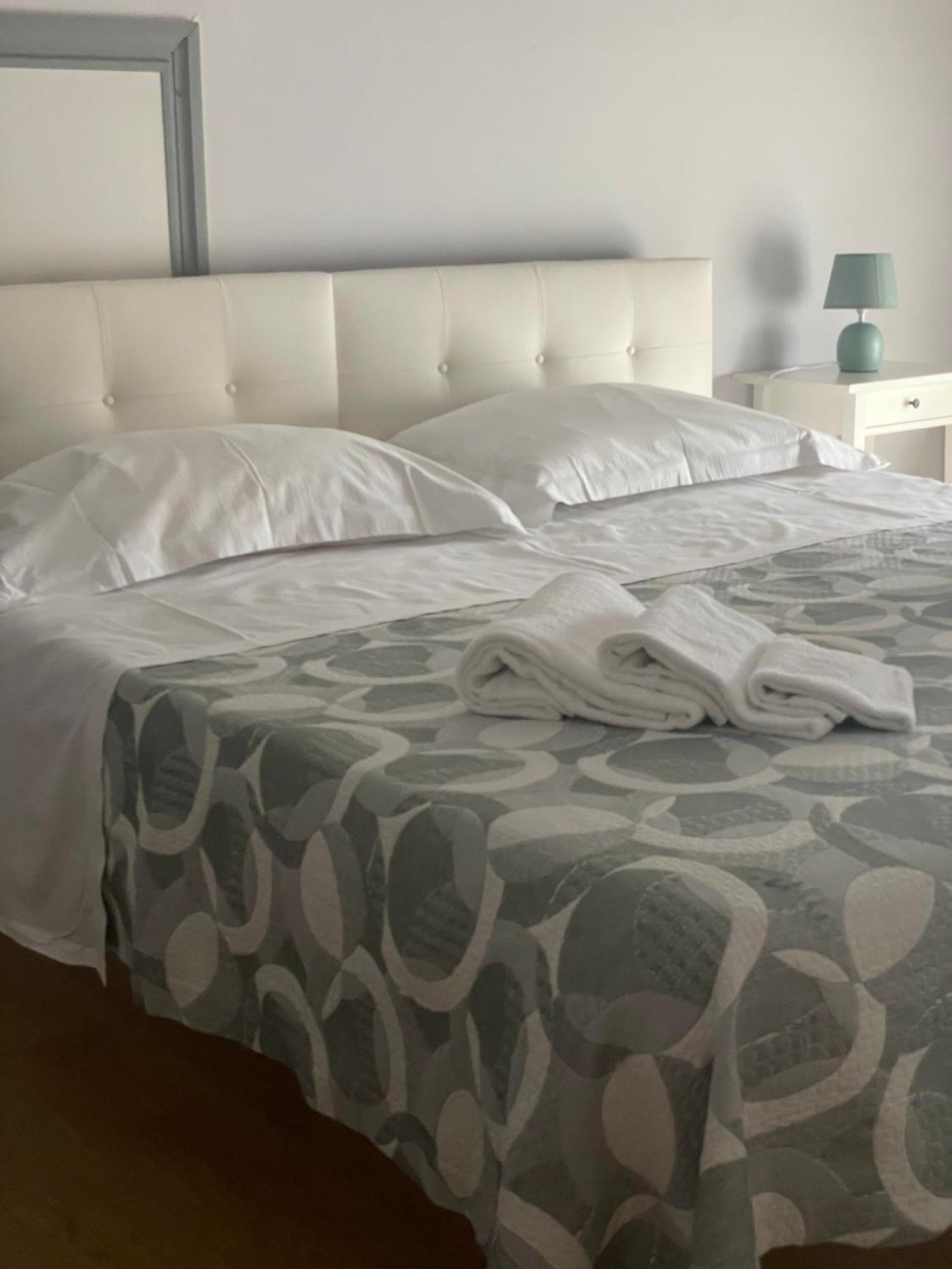 צ'סנטיקו Hotel L'Approdo מראה חיצוני תמונה