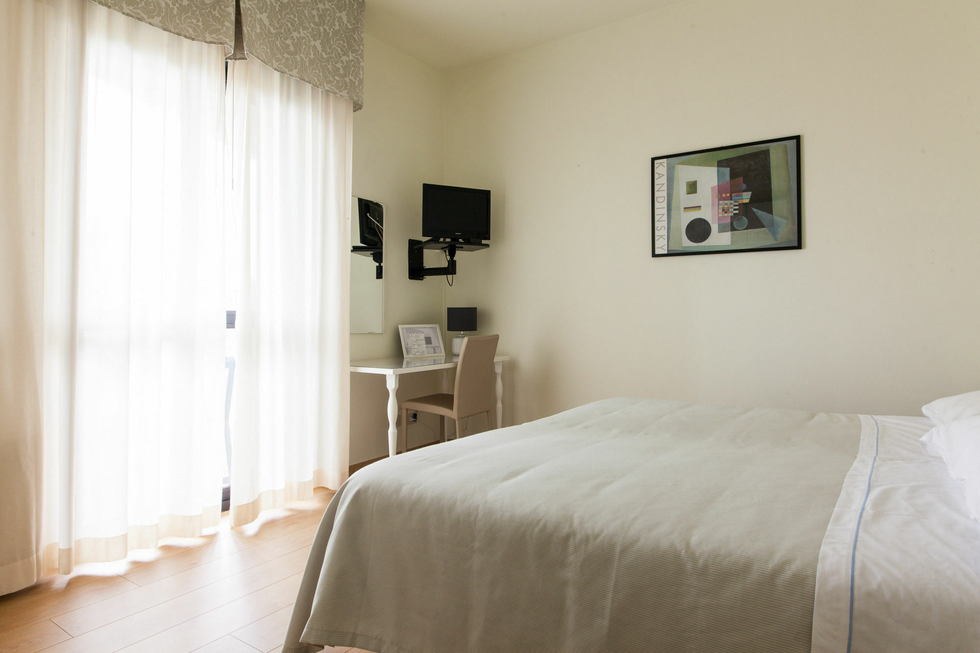צ'סנטיקו Hotel L'Approdo מראה חיצוני תמונה