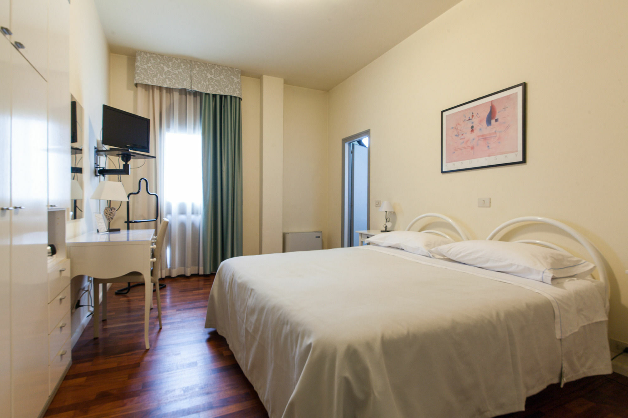 צ'סנטיקו Hotel L'Approdo מראה חיצוני תמונה